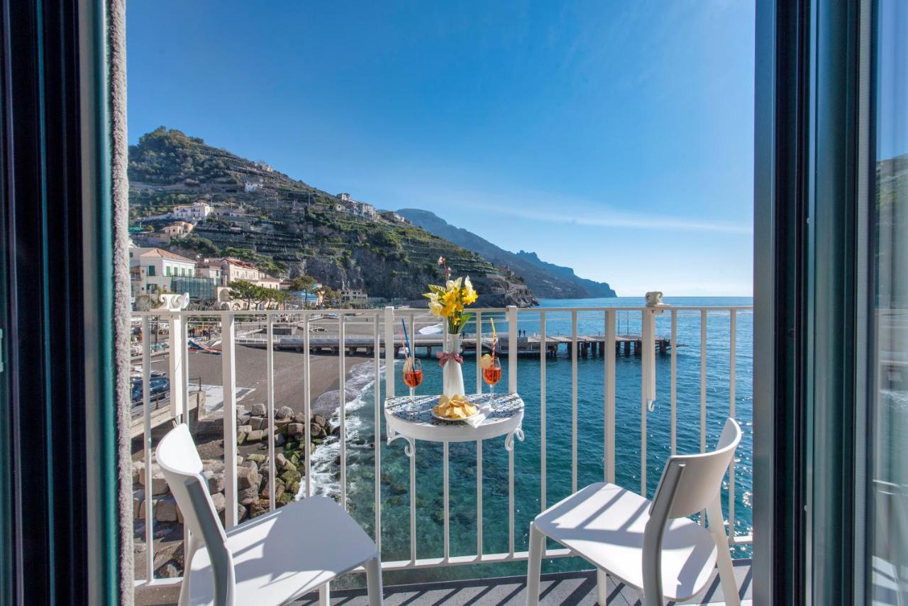 Il Nido Del Gabbiano Minori Exterior foto