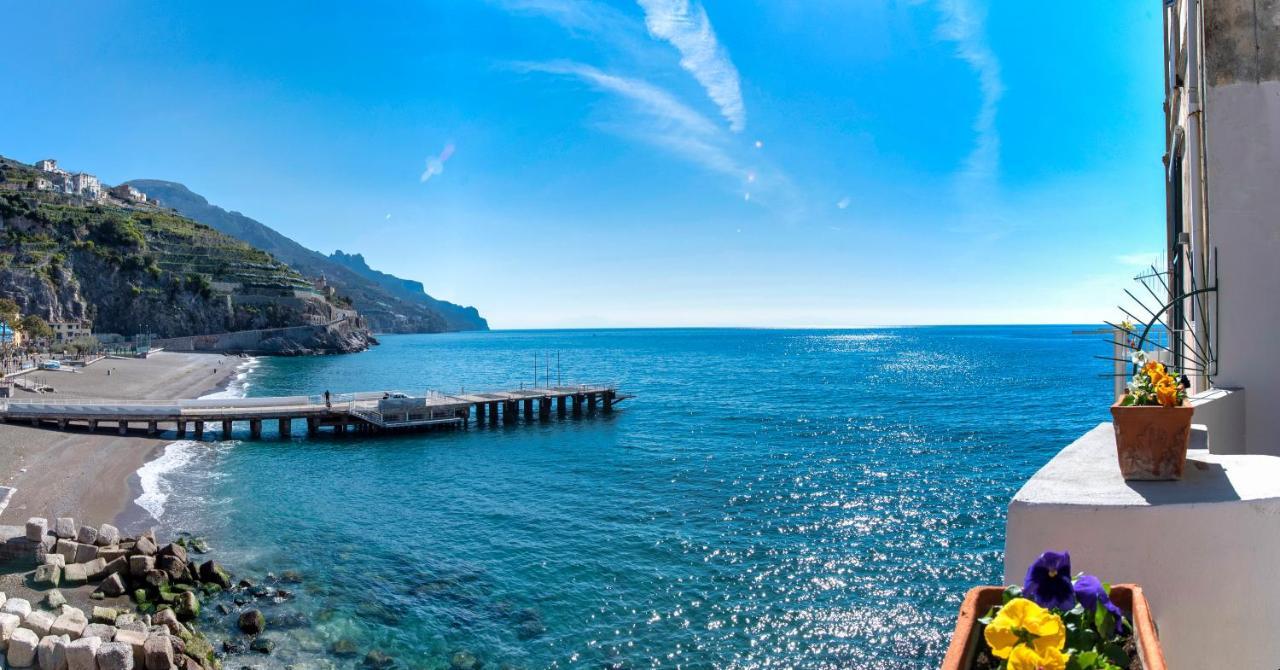 Il Nido Del Gabbiano Minori Exterior foto